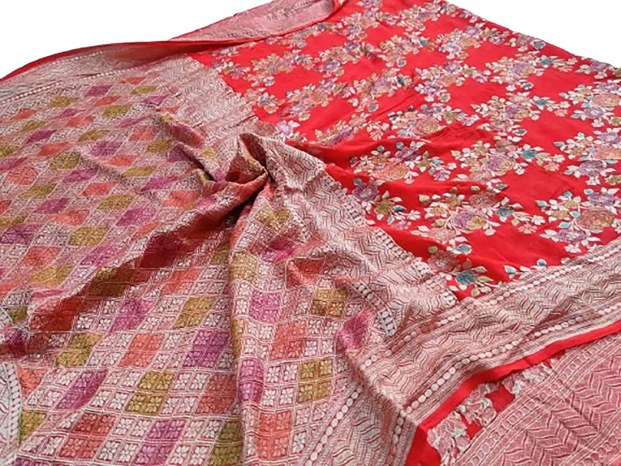 Exquisite Red Handloom Banarasi Pure Georgette Brush Dye Saree