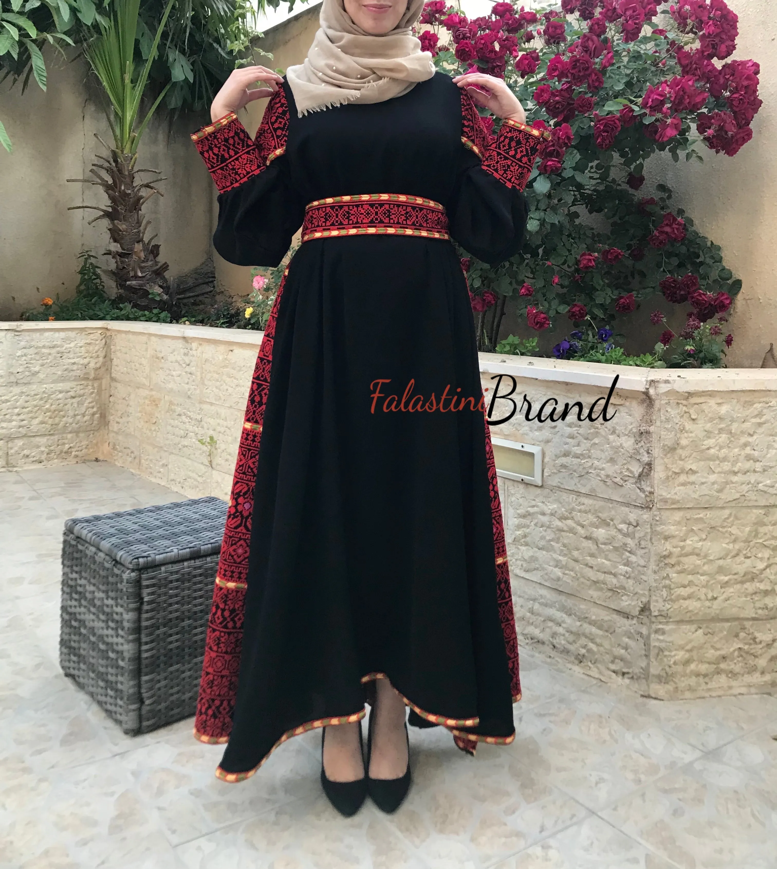 Gorgeous Black Long Dress Long Sleeve Red Embroidered Back