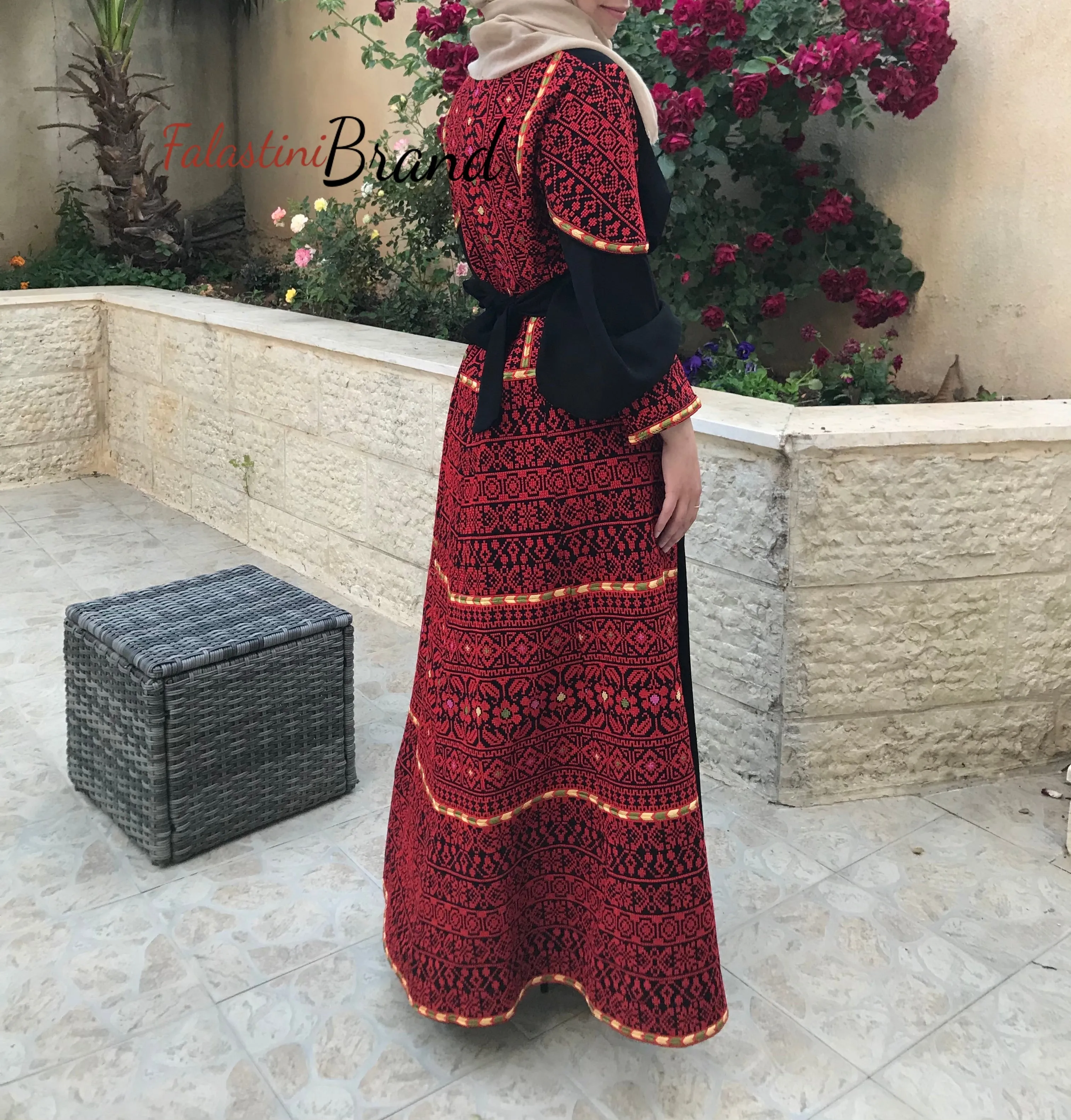 Gorgeous Black Long Dress Long Sleeve Red Embroidered Back