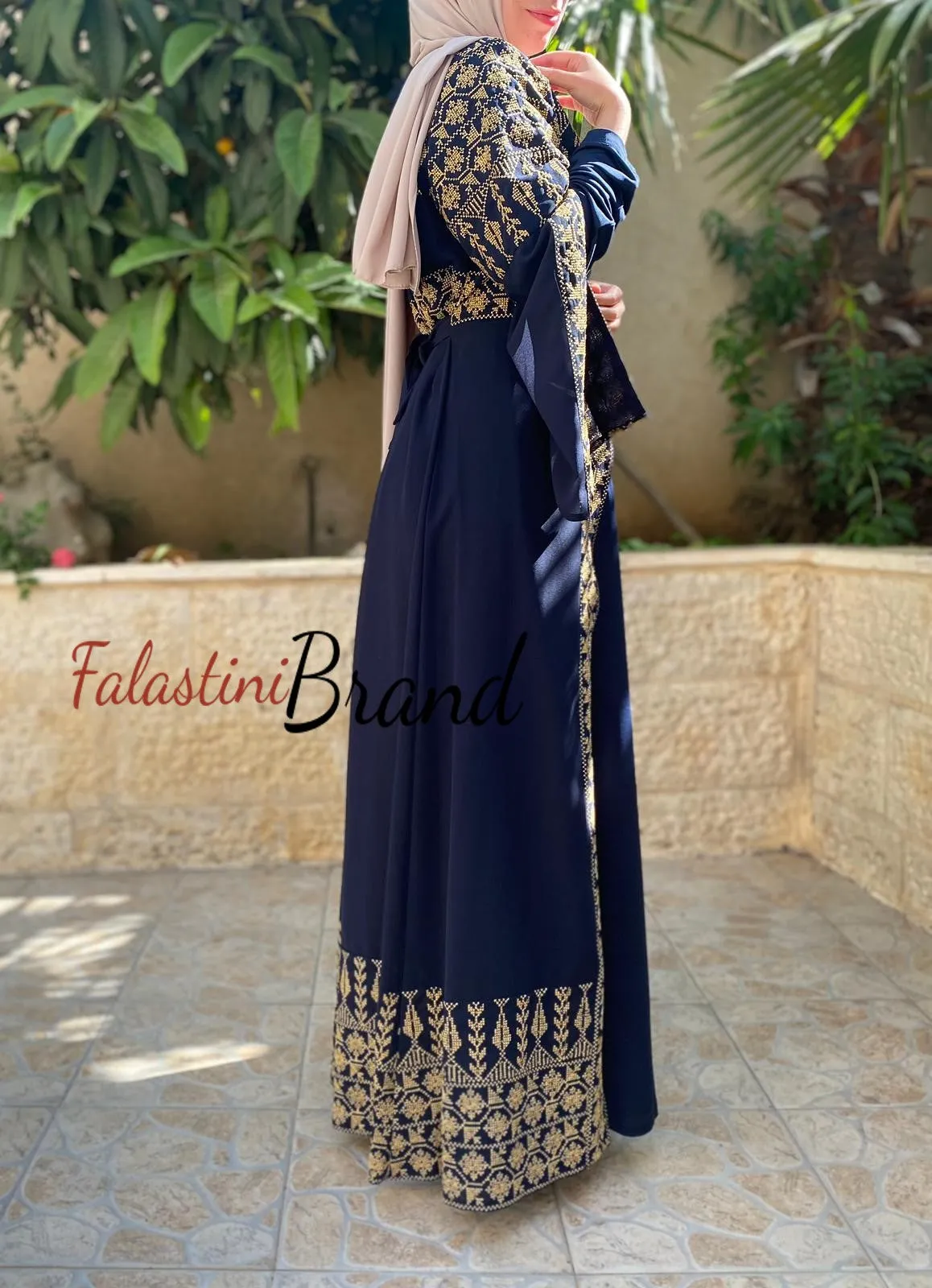 Navy Elegant Split Skirt Two Pieces Thob Dress with Golden Embroidery