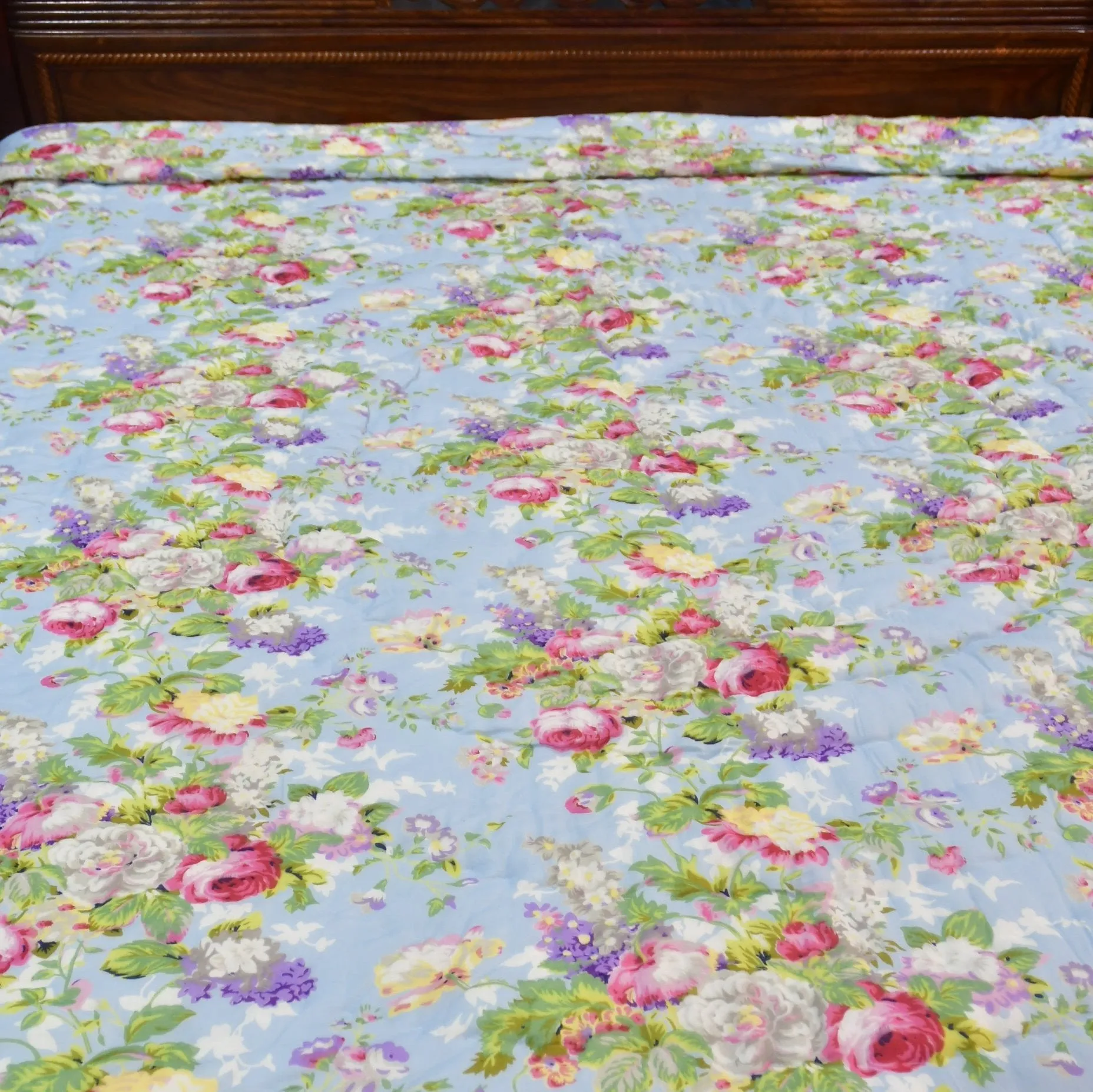 Sky Blue Floral Quilt