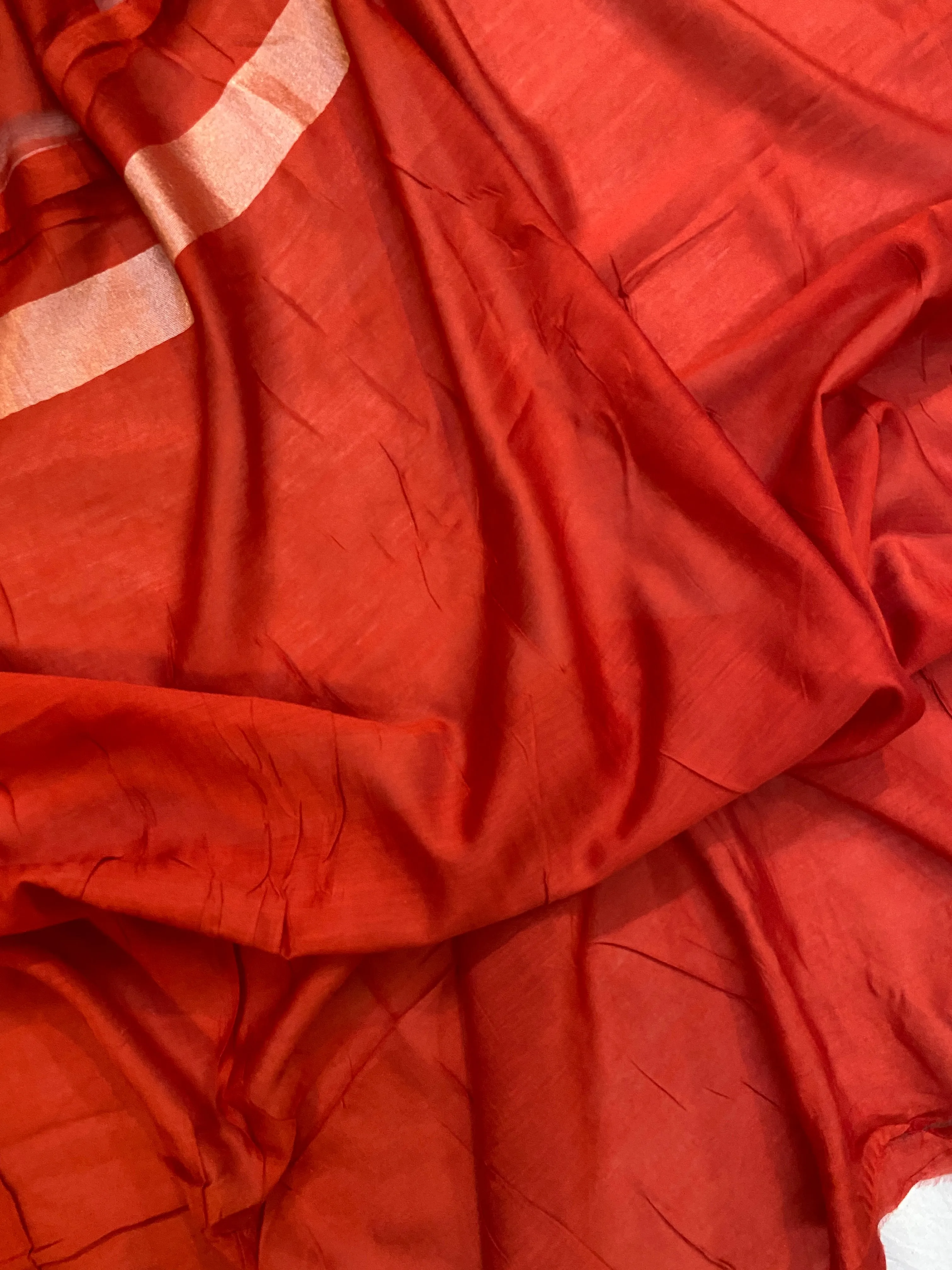 The Red Handloom Pure Moonga Silk Banarasi Saree