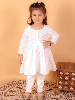 VASTRAMAY Girl's White Chikankari Kurta Set