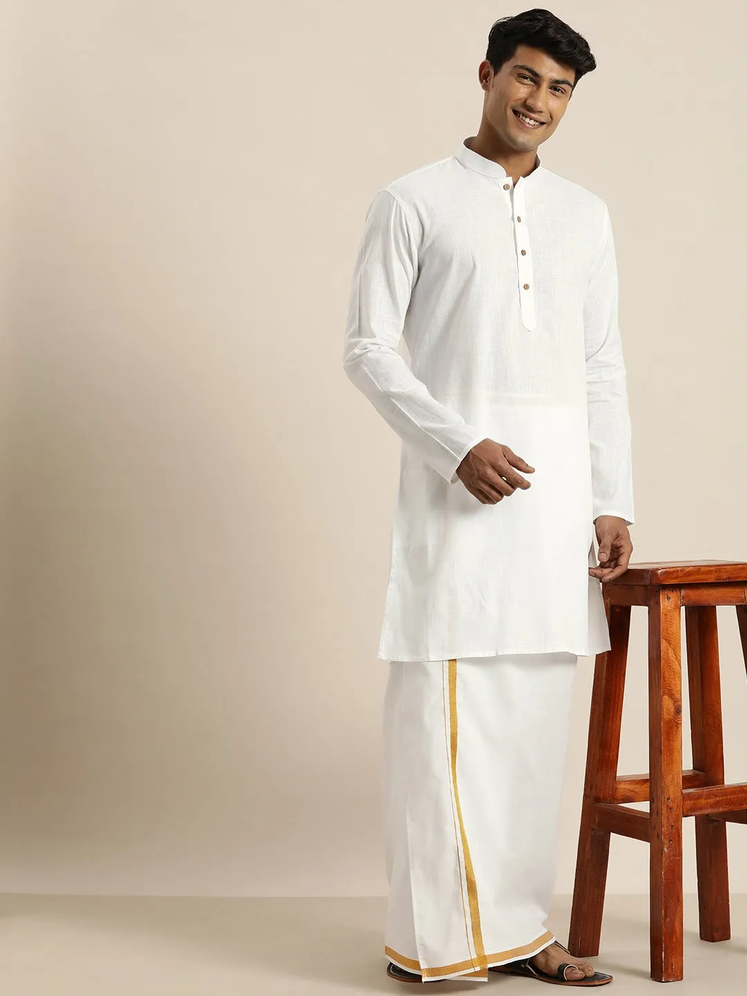 Vastramay Men's White Cotton Kurta & Mundu